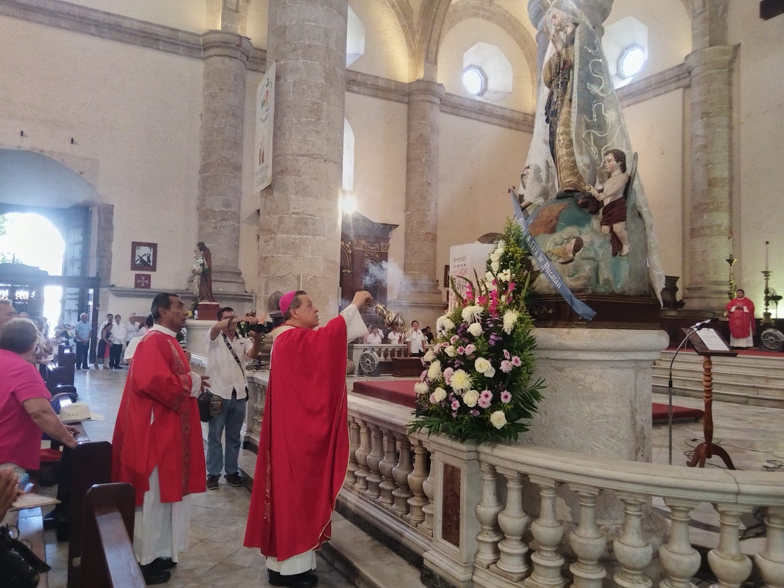 INICIO LA FIESTA PATRONAL DEL CRISTO DE LAS AMPOLLAS