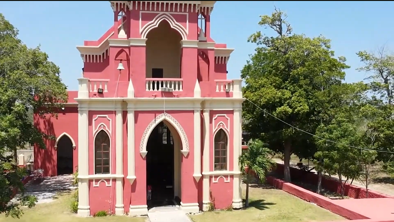 SAN IGNACIO, AUN RESGUARDA UNA EX HACIENDA E IGLESIA