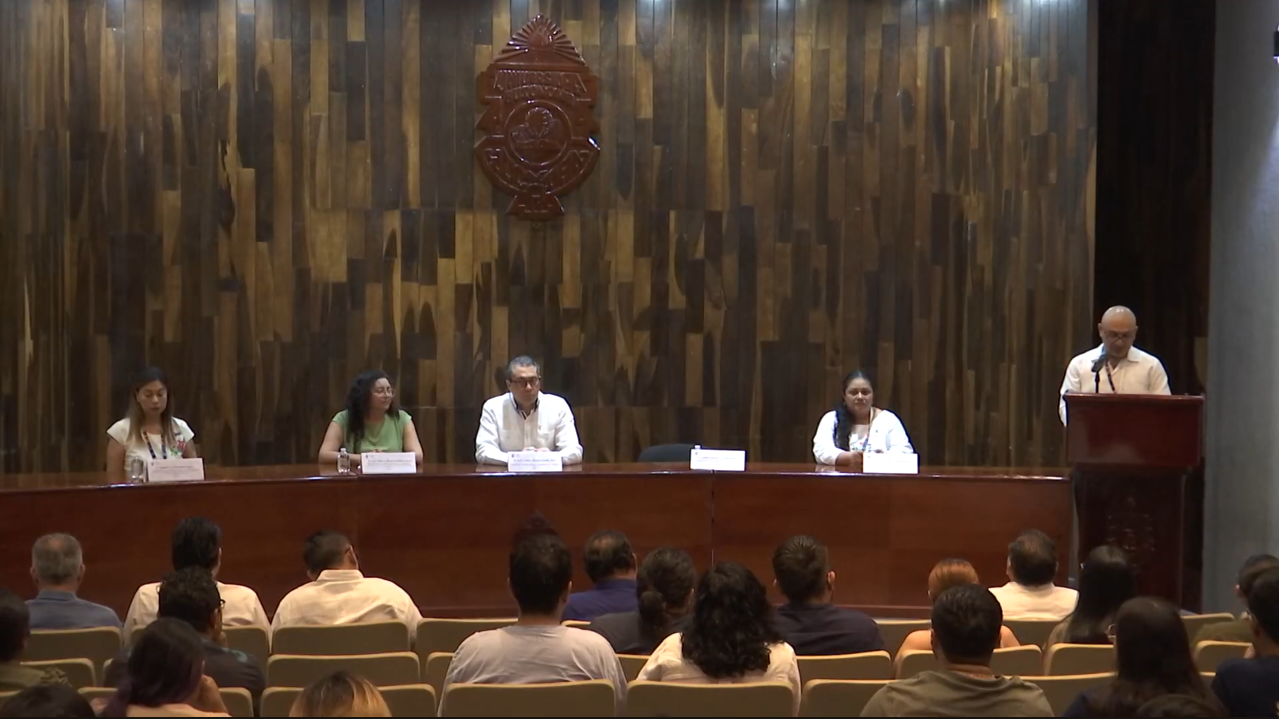 MEDICOS VETERINARIOS SE ACTUALIZAN EN LOS TRATAMIENTOS ONCOLOGICOS PARA PERROS Y GATOS