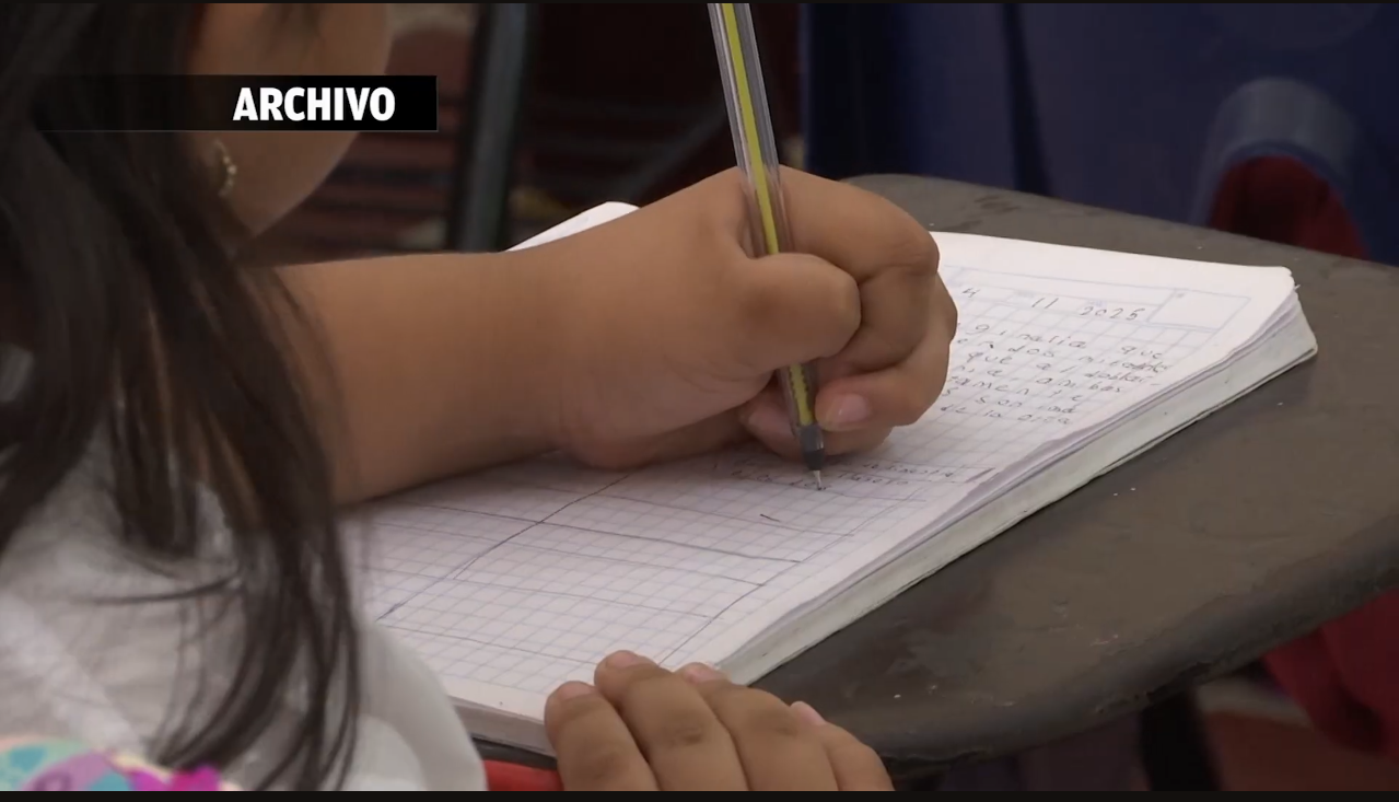 INVITAN A LA CIUDADANIA A DONAR SUS UTILES ESCOLARES PARA DARLES UNA SEGUNDA VIDA