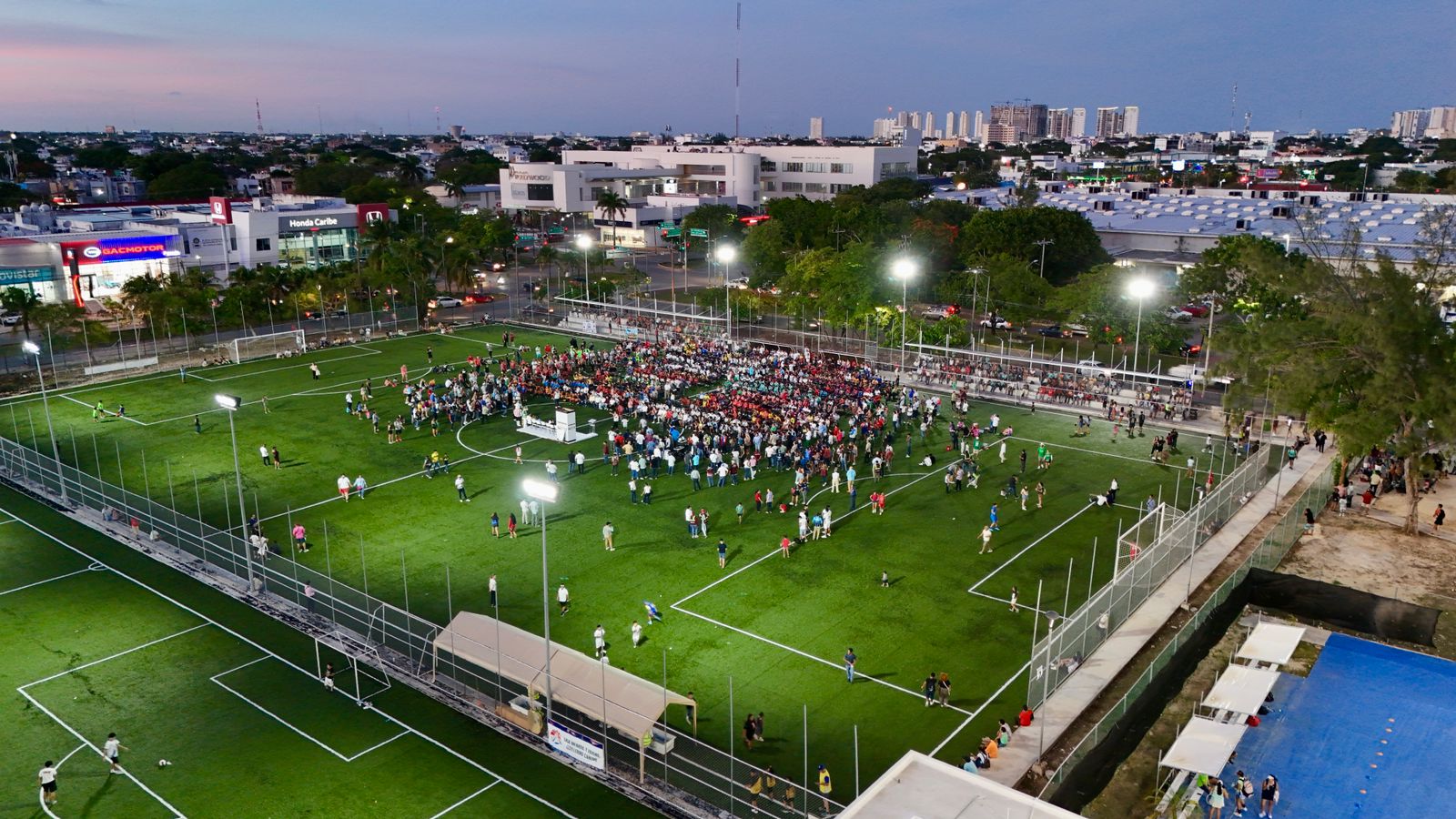 INAUGURAN  UNIDAD DEPORTIVA DE LA SM 21