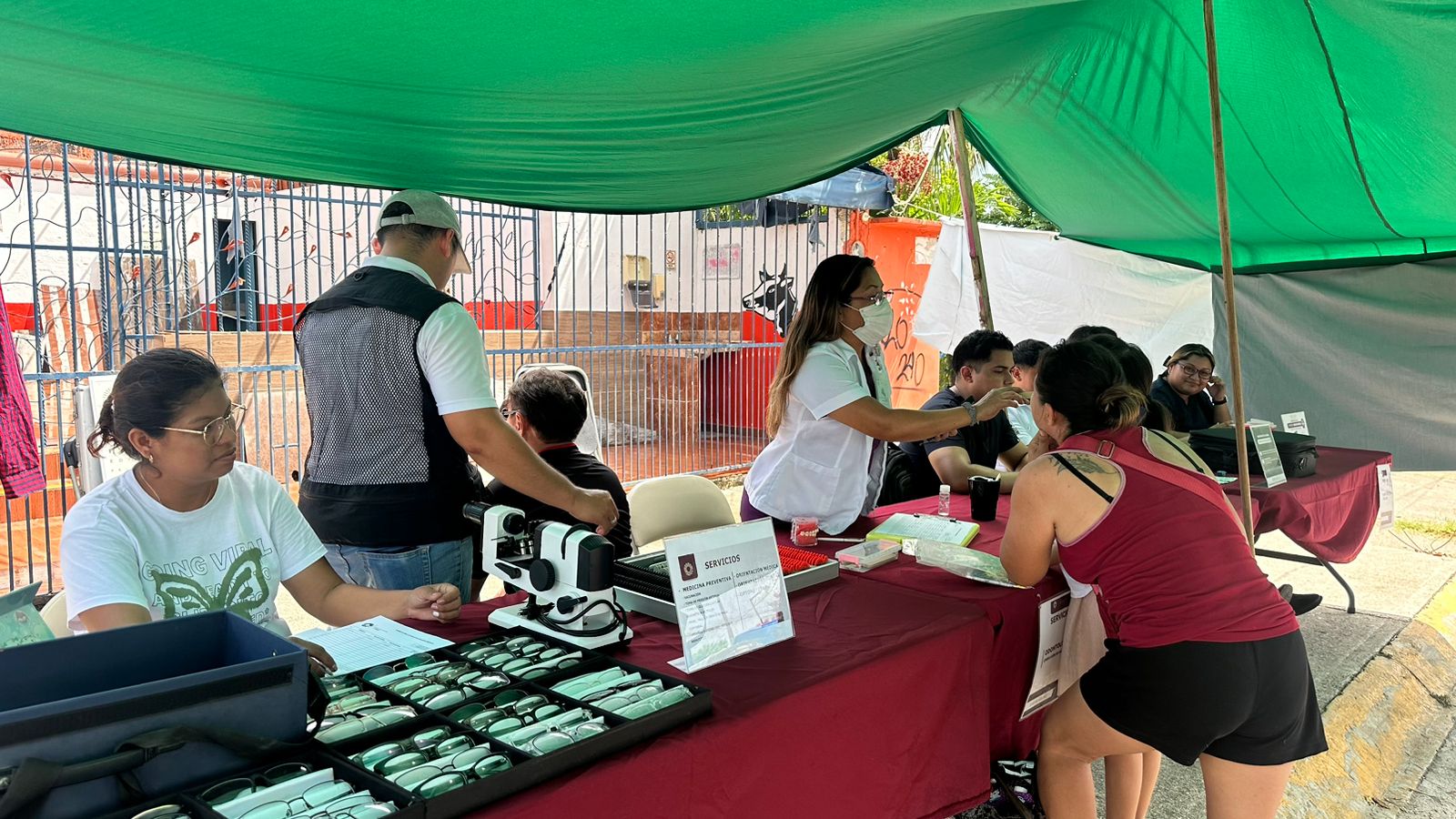 INCREMENTAN EXÁMENES DE LA VISTA EN BRIGADAS INTEGRALES DE SALUD.