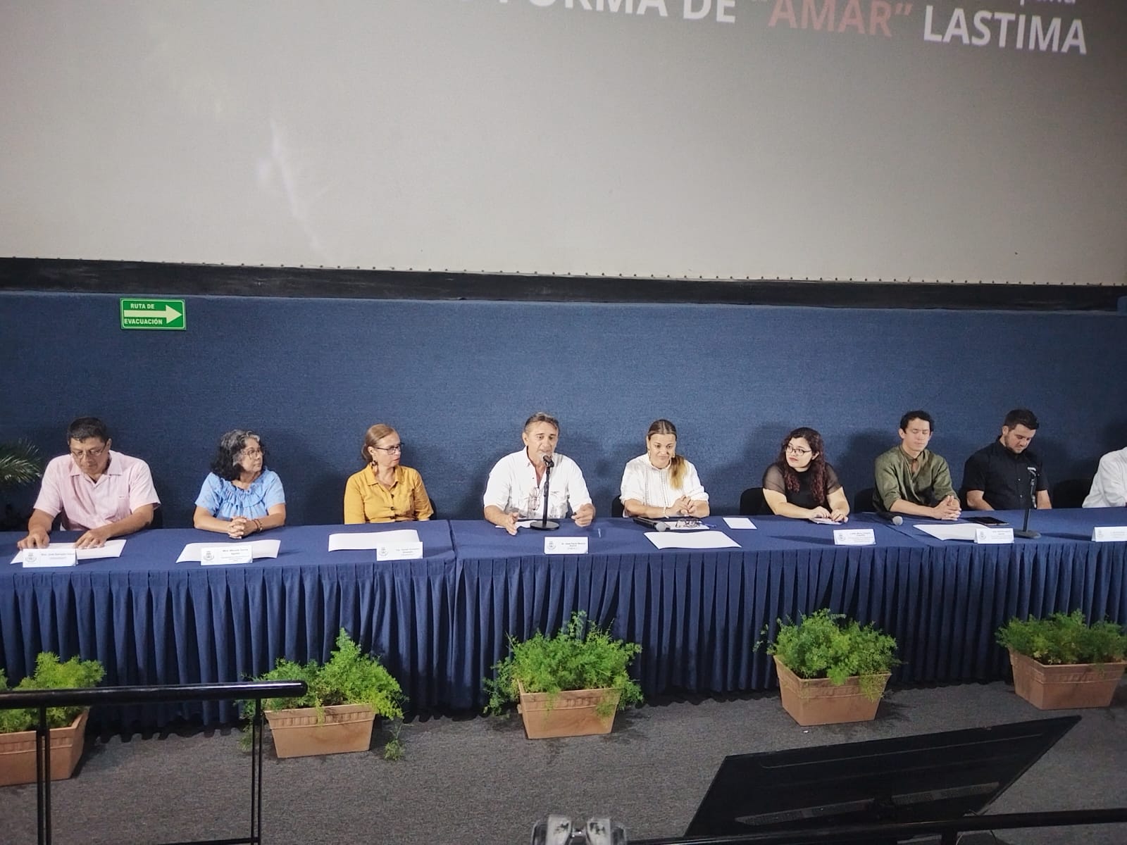 LANZAN CAMPAÑA DE CONCIENCIA PARA EL CUIDADO Y PROTECCIÓN DE LOROS