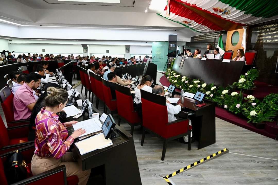 En una sesión de poco más de 4 horas, el Congreso del Estado, sentó bases de lo que será la 65 legislatura.