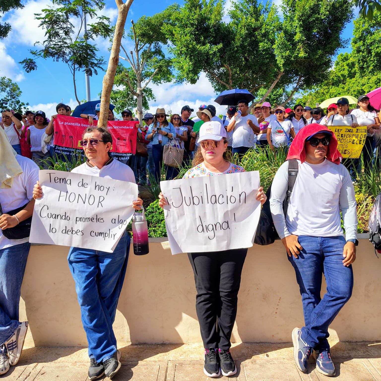 MARCHA MAGISTERIAL EN MÉRIDA