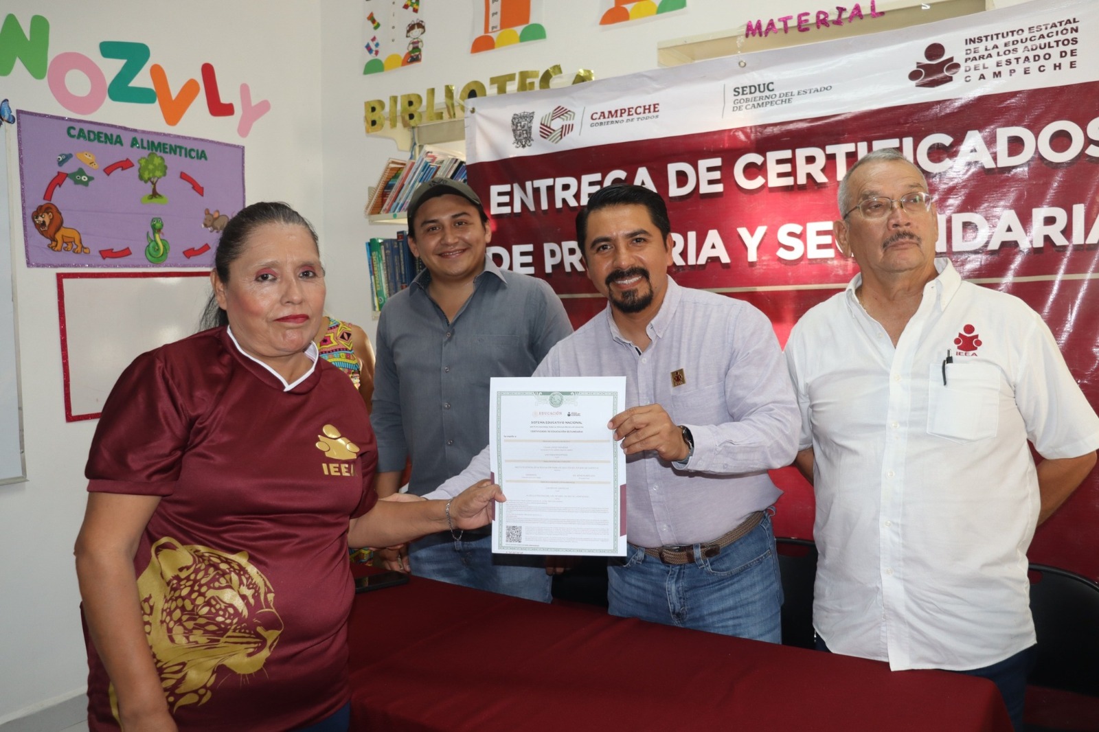CONTINÚA LABOR EN CONJUNTO DEL IEEA Y SAMULÁ CON CONVENIO POR LA EDUCACIÓN PARA ADULTOS