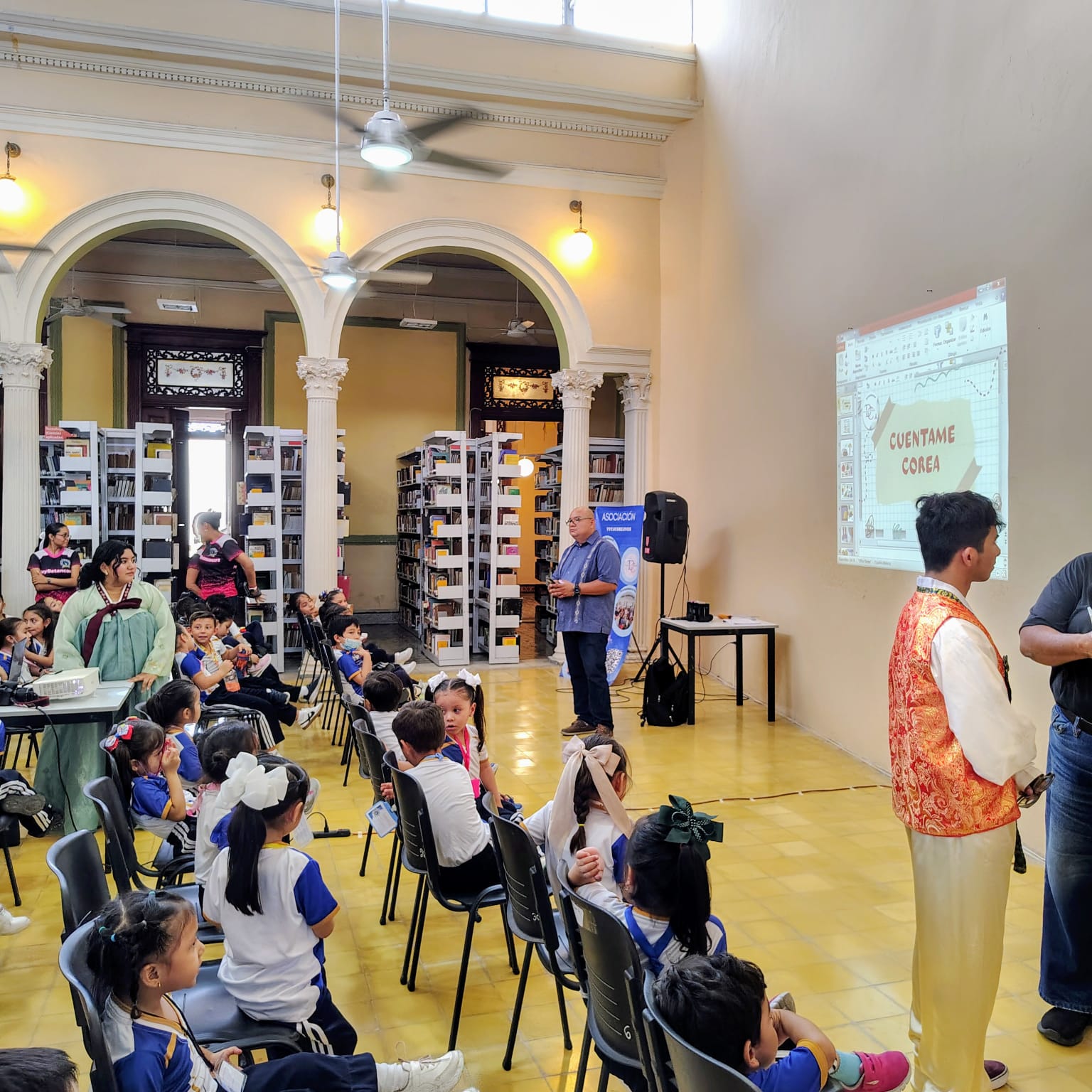 NIÑOS APRENDEN A CUIDAR EL MEDIO AMBIENTE