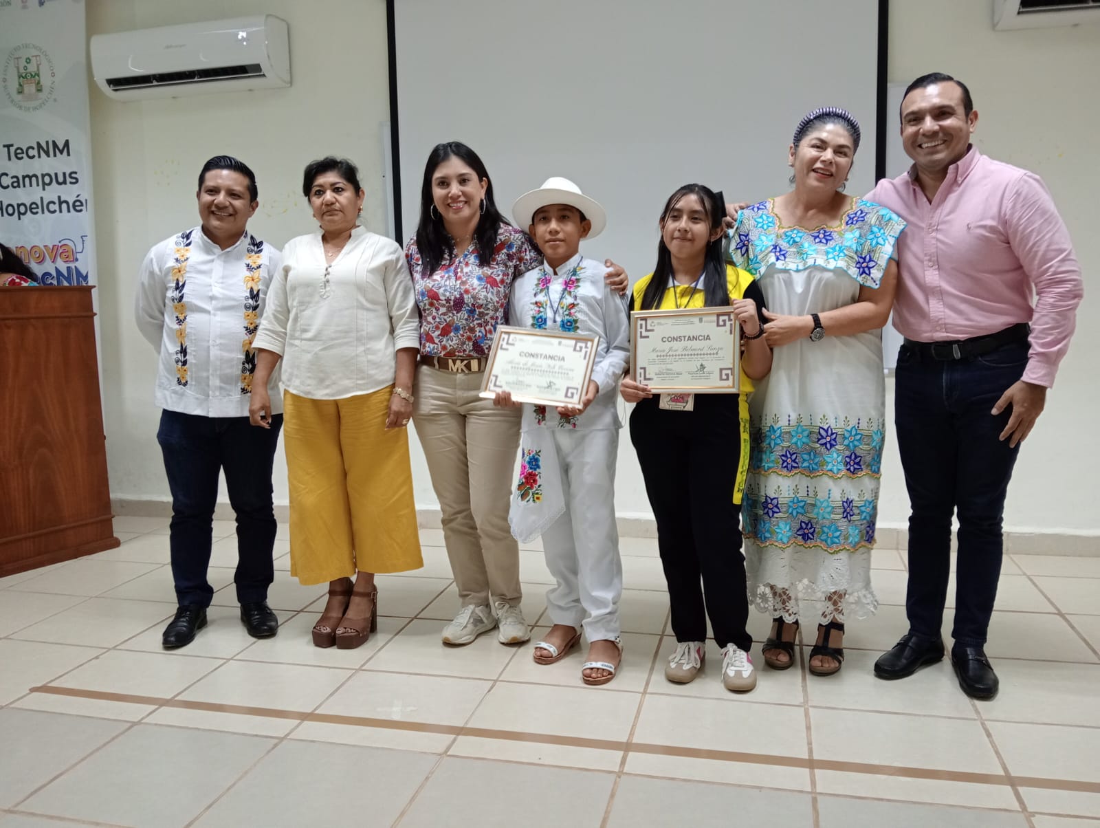 REALIZAN LA FASE REGIONAL DEL CONCURSO DE ORATORIA EN LENGUA MAYA
