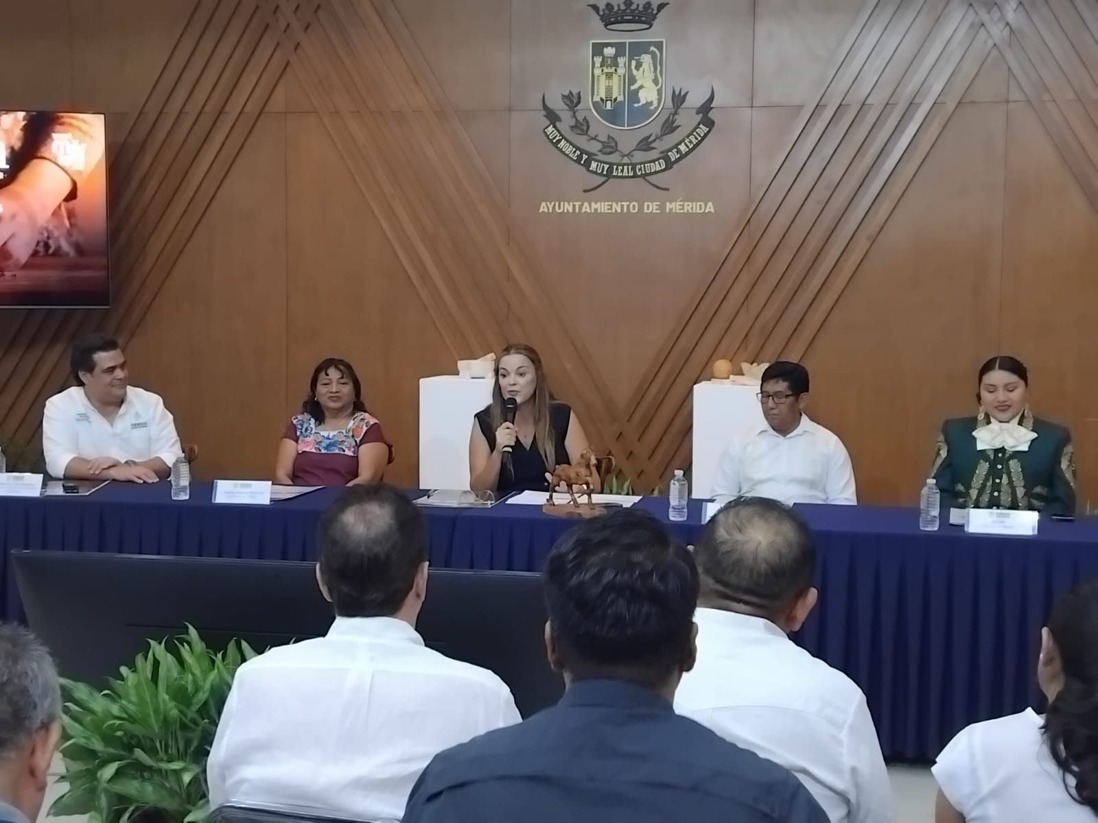 ANUNCIAN FERIA ARTESANAL TUNICH 2025
