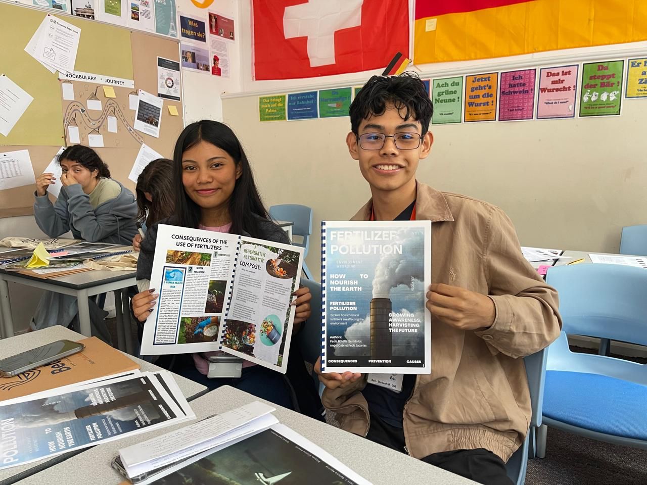 JÓVENES DEL COBACAM SON OVACIONADOS EN INGLATERRA