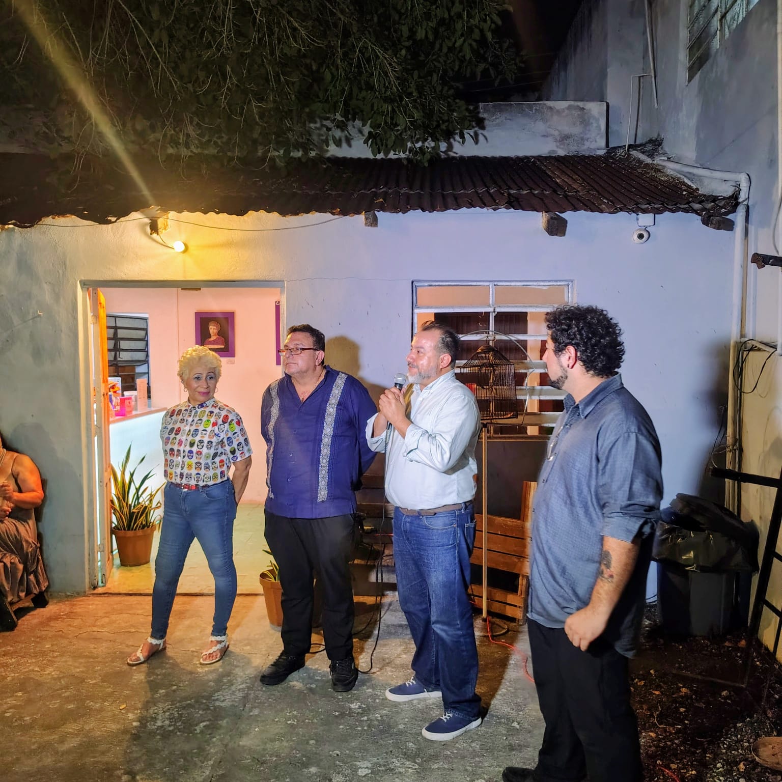 INAUGURAN LA EXPOSICION TRIBUTO A TRES GRANDES