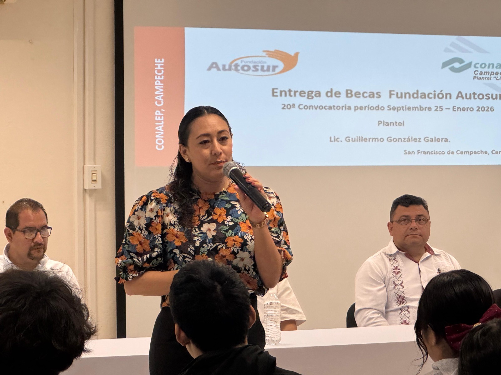 ENTREGA EL CONALEP CAMPECHE BECAS AUTOSUR