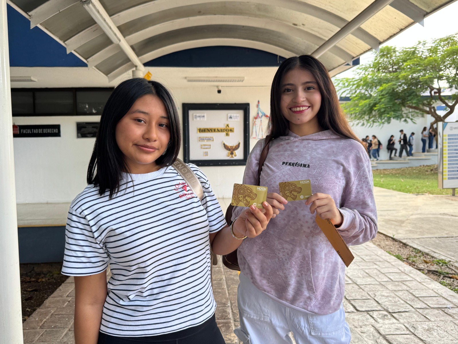 INICIA UACAM ENTREGA DE TARJETAS KOOX