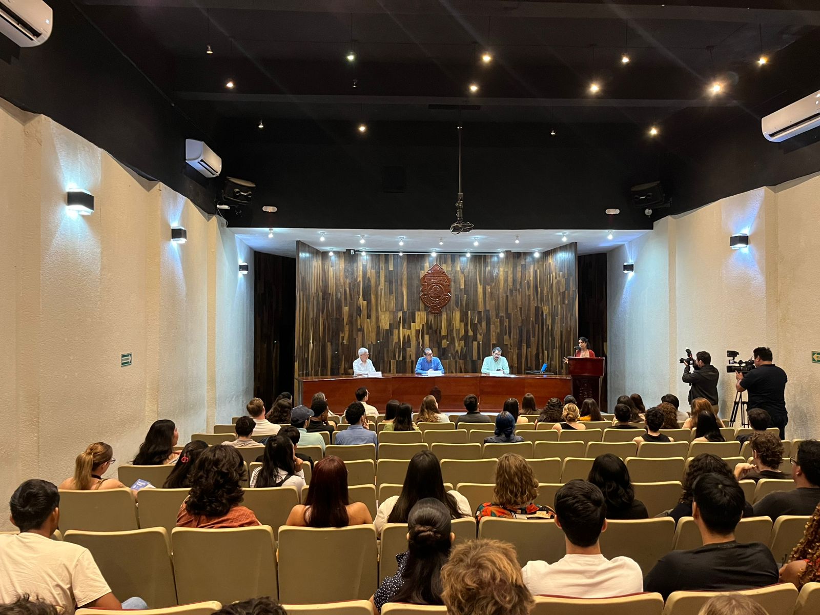 UADY DA LA BIENVENIDA A ESTUDIANTES DE MOVILIDAD