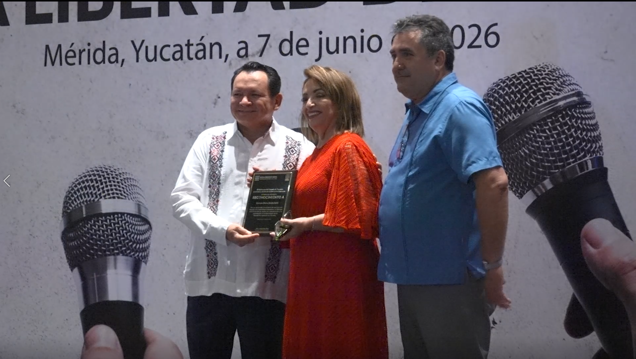 RECONOCEN A LA DIRECTORA DE SIPSE NOTICIAS ELENA ARCILA, POR SU DESTACADA TRAYECTORIA PERIODISTICA