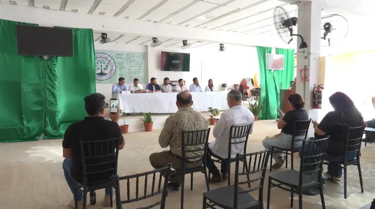 MADRE DE FAMILIA BUSCA APOYO PARA QUE SU HIJO MEJORE SU MOVILIDAD