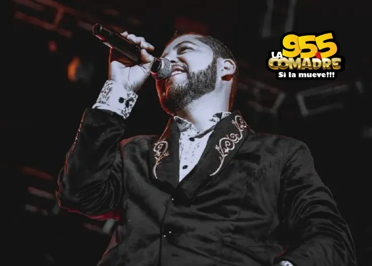 El vocalista de ‘Los Titanes de Durango’ recibe botellazo en la cara durante su concierto