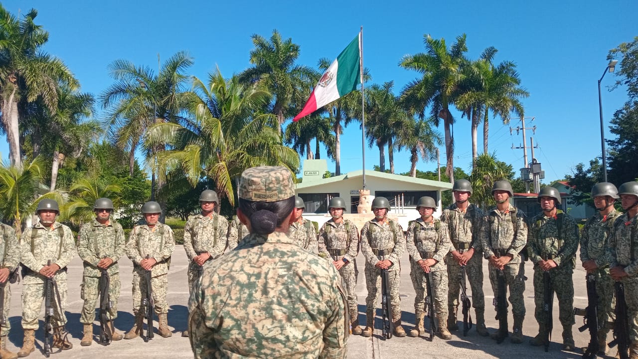 RESALTAN LA PRESENCIA DE MUJERES EN LAS FUERZAS MILITARES
