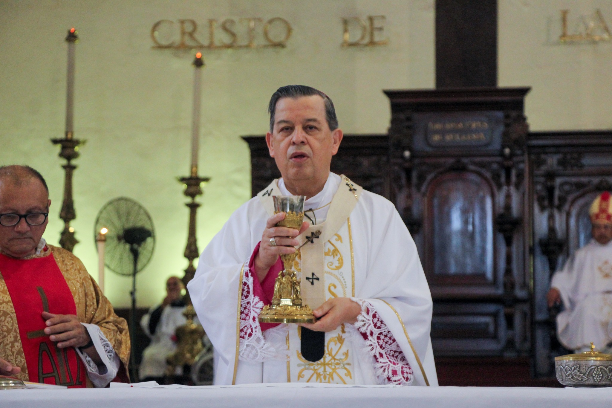 CONSULTA LOS HORARIOS DE LA ÚLTIMA MISA DEL AÑO