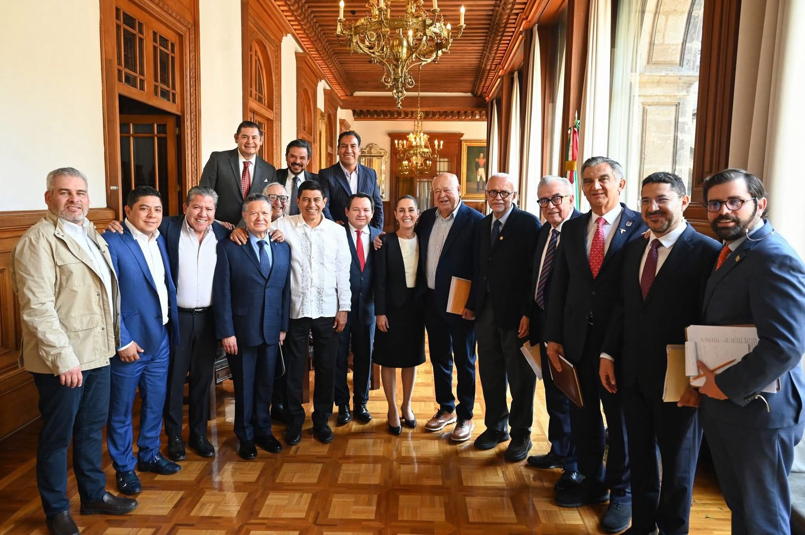 VAN POR MEJORES SERVICIOS DE SALUD PARA YUCATÁN