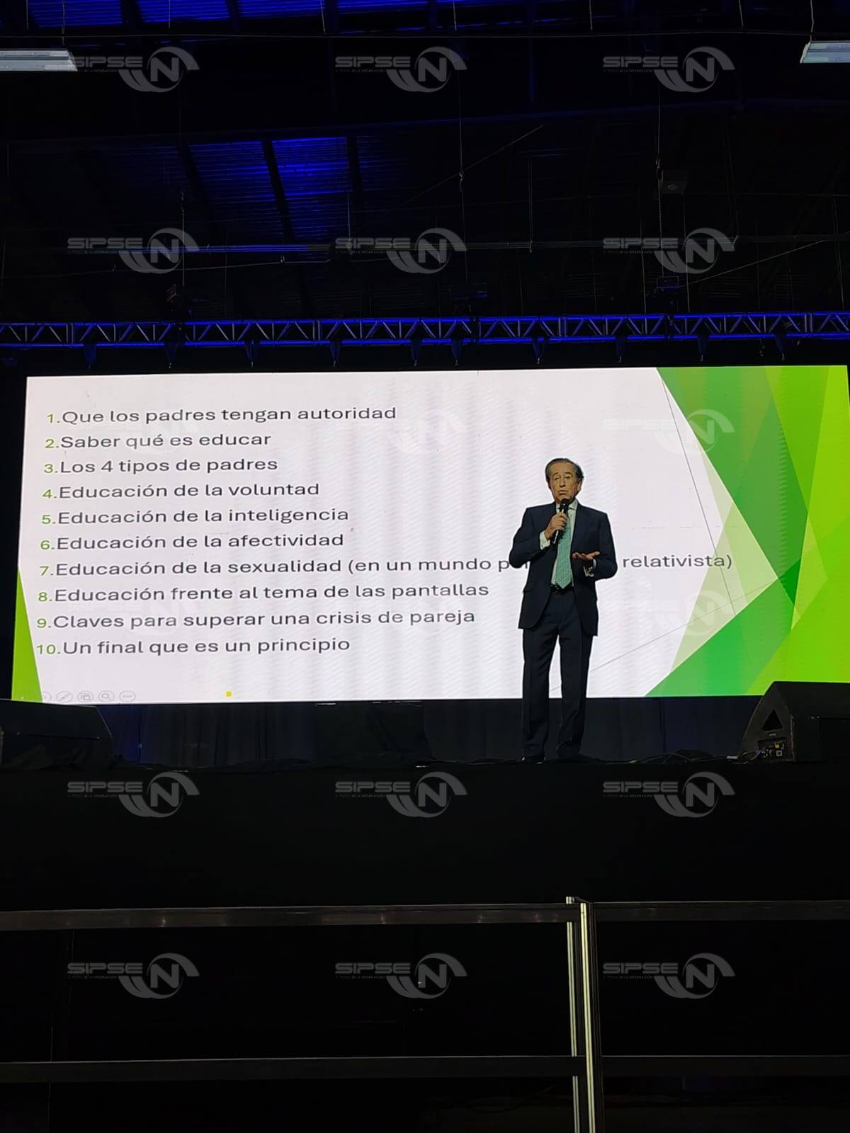 CONGRESO INTERNACIONAL DE LAS FAMILIAS: "10 CLAVES PARA UNA FAMILIA SANA"