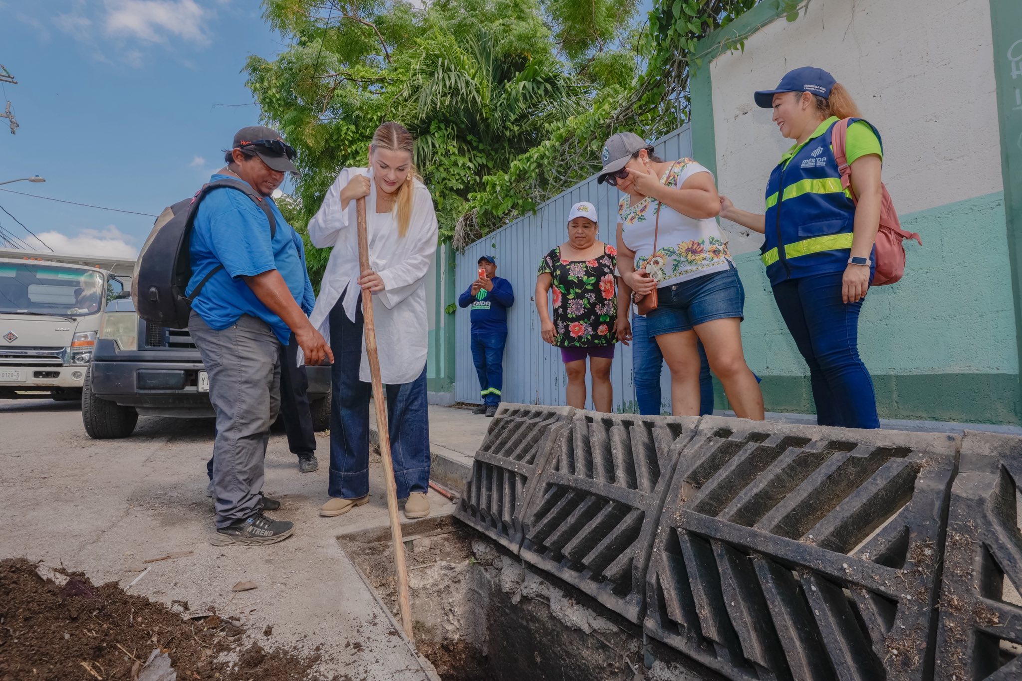 LLEGA EL MEGAOPERATIVO DE LIMPIEZA AL PONIENTE DE MÉRIDA