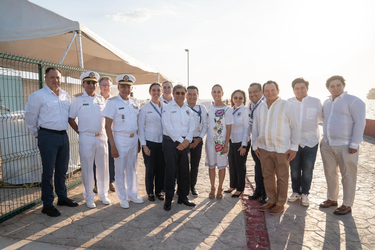 Sheinbaum concluye gira por Campeche y Yucatán con inauguraciones en salud, educación y alimentación