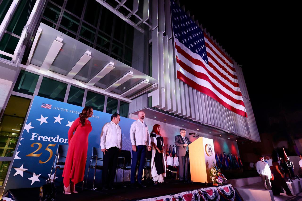 CONSULADO CELEBRA EL 250 ANIVERSARIO DE INDEPENDENCIA DE ESTADOS UNIDOS 