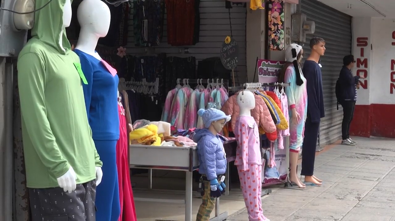 APAGONES AFECTAN A COMERCIANTES DEL CENTRO
