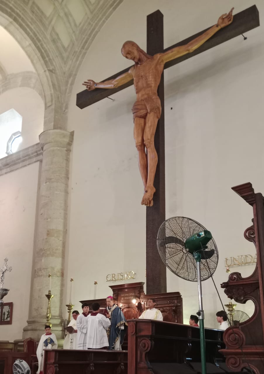 EL ARZOBISPO DE YUCATÁN, GUSTAVO RODRÍGUEZ VEGA, OFICIÓ LA MISA POR EL 215 ANIVERSARIO DEL INICIO DE LA INDEPENDENCIA DE MÉXICO