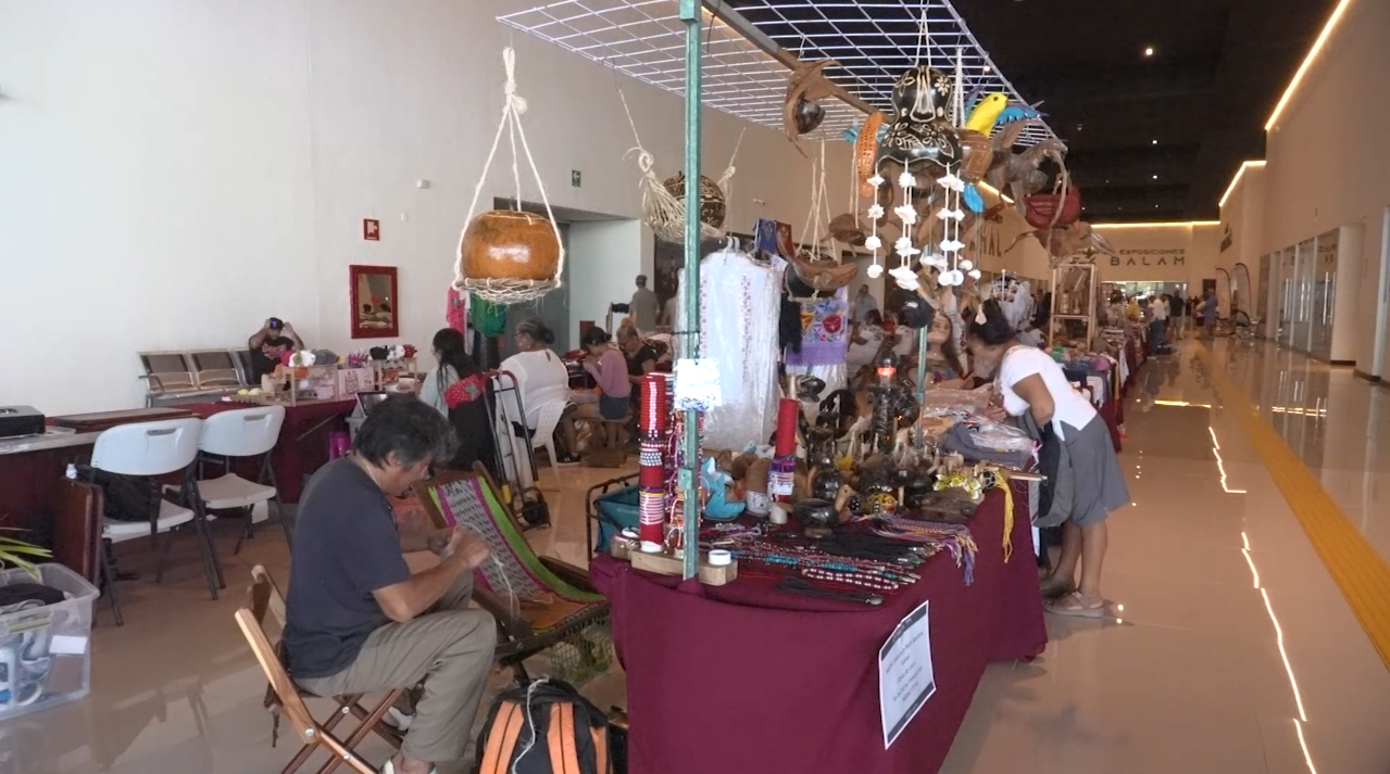 IMPULSAN A ARTESANOS YUCATECOS CON BAZARES ITINERANTES