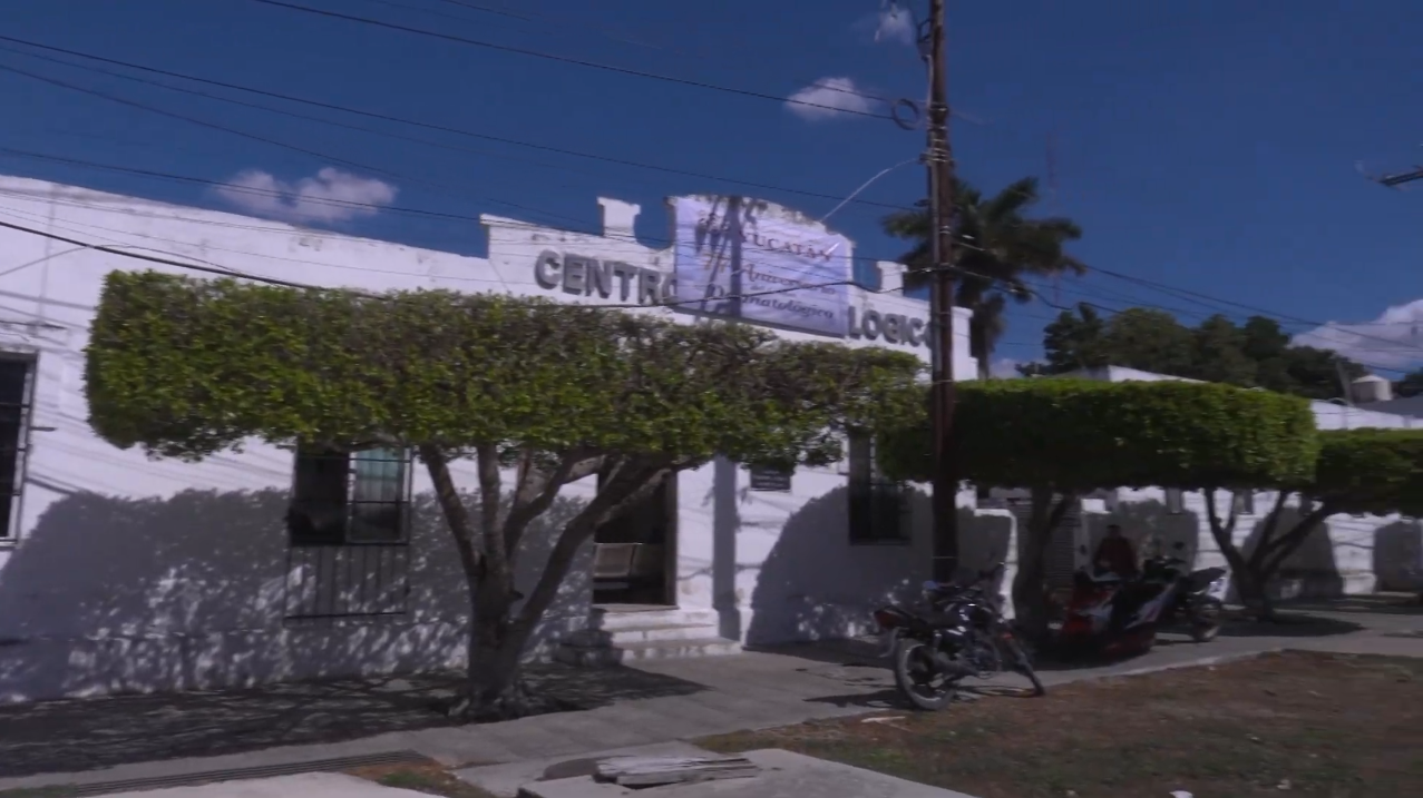 EL CENTRO DERMATOLOGICO DE YUCATAN CUMPLE 77 AÑOS