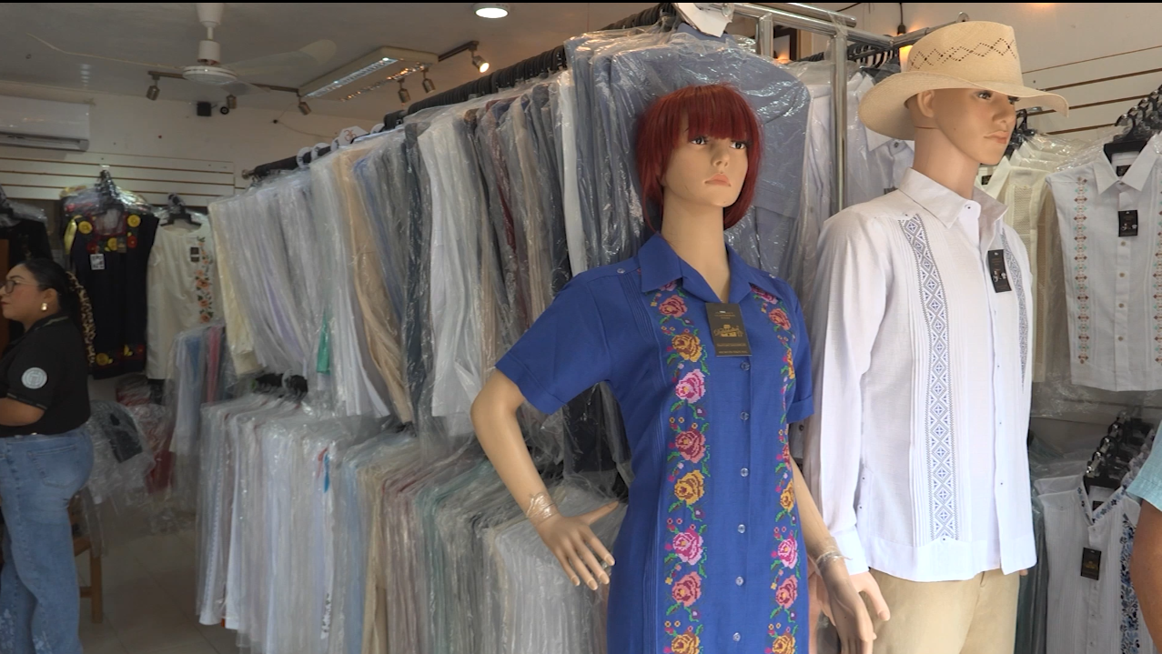 LAS GUAYABERAS NUNCA PASAN DE MODA Y SON LA PRINCIPAL ACTIVIDAD ECONOMICA DE TEKIT