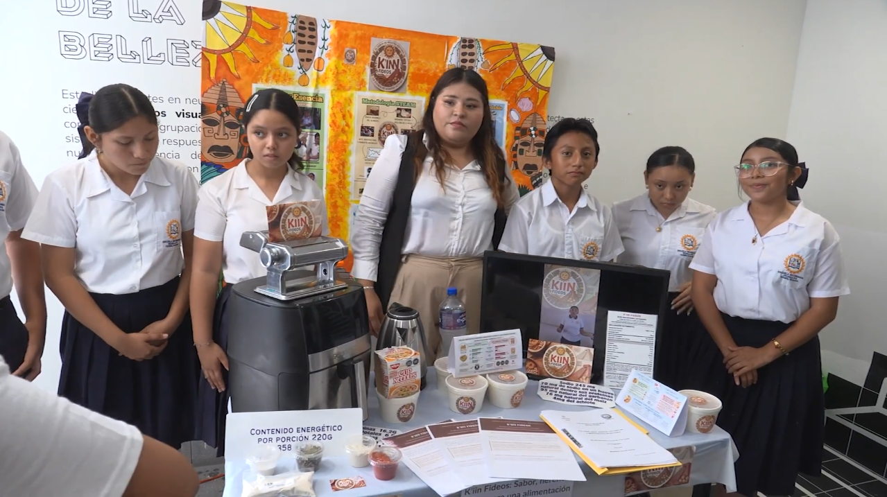 ESTUDIANTES PRESENTAN INICIATIVAS BASADAS EN METODOLOGÍA CIENTIFICA PARA CONTRIBUIR CON EL ENTORNO