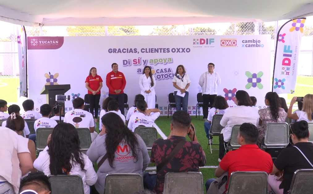 CASA OTOCH RECIBE LO RECAUDADO EN TIENDAS OXXO POR EL REDONDEO DE ABRIL A JUNIO