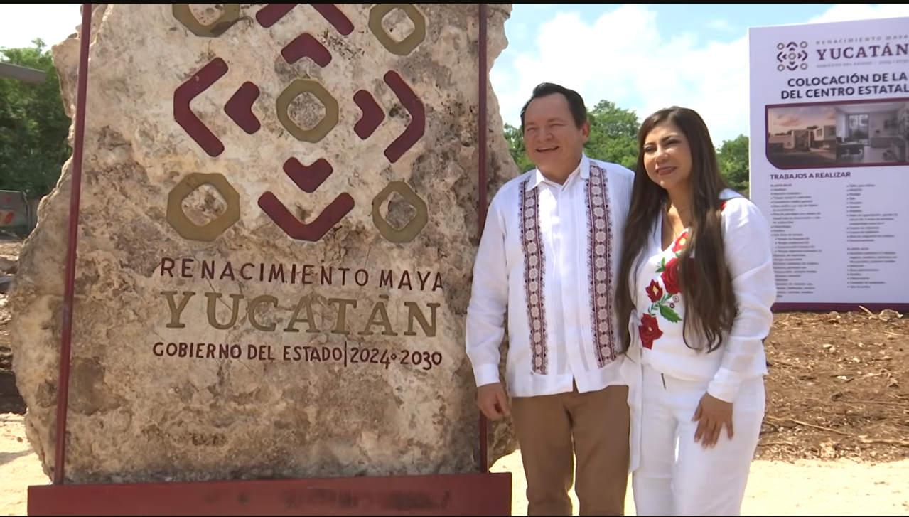 COLOCAN PRIMERA PIEDRA DEL CENTRO ESTATAL PARA EL AUTISMO
