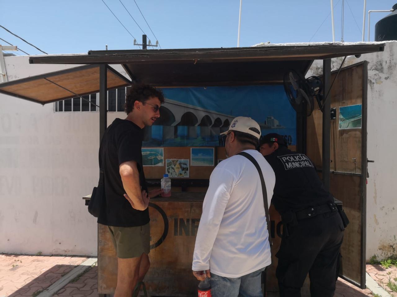 EN EL PUERTO DE PROGRESO INSTALARON MODULOS DE ATENCION PARA ORIENTAR A LOS VISITANTES