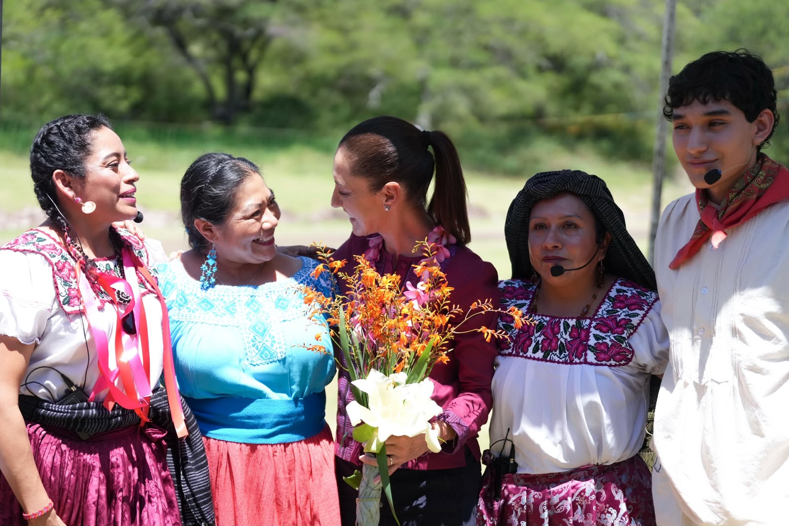 CLAUDIA SHEINBAUM CONCLUYE GIRA DE TRES DÍAS POR OAXACA