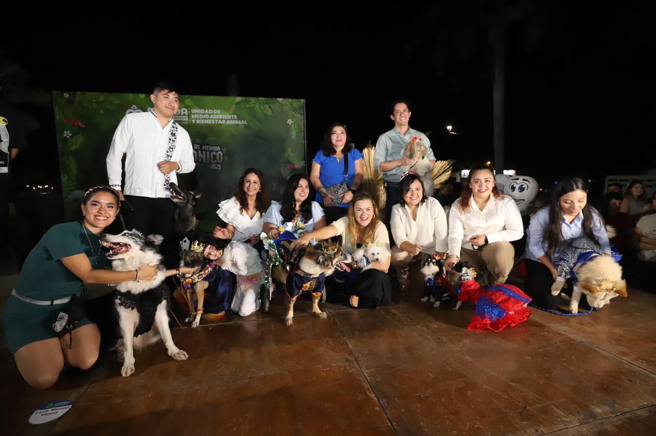 CORONAN A LOS REYES CANINOS DEL CARNAVAL 2025