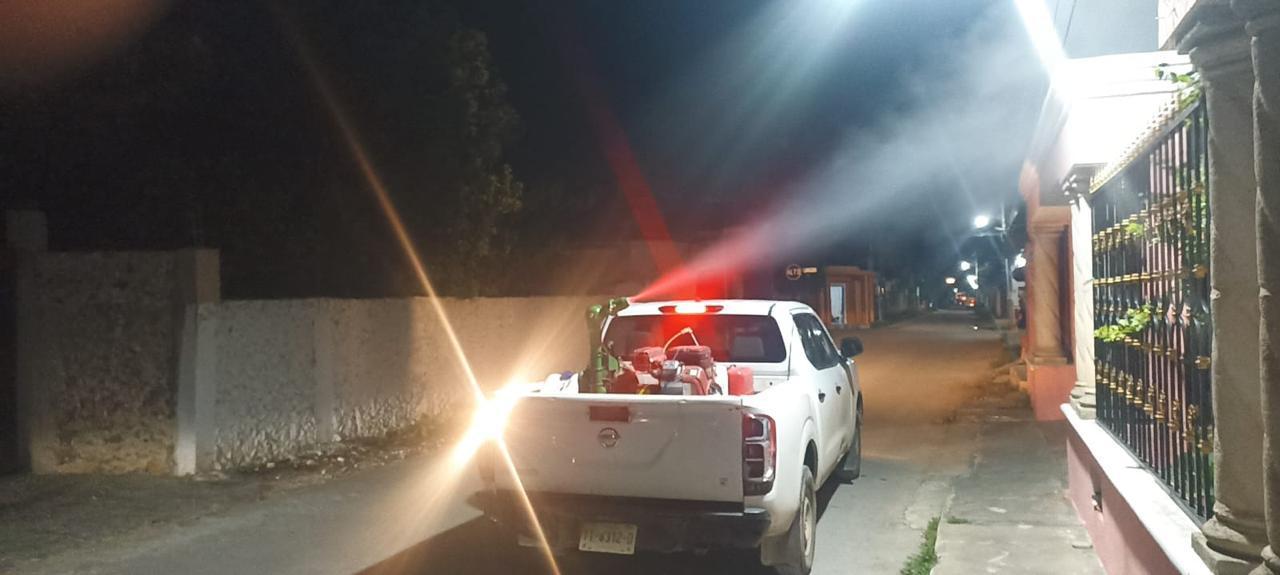 DESPIDEN EL AÑO CON OPERATIVO DE FUMIGACIÓN