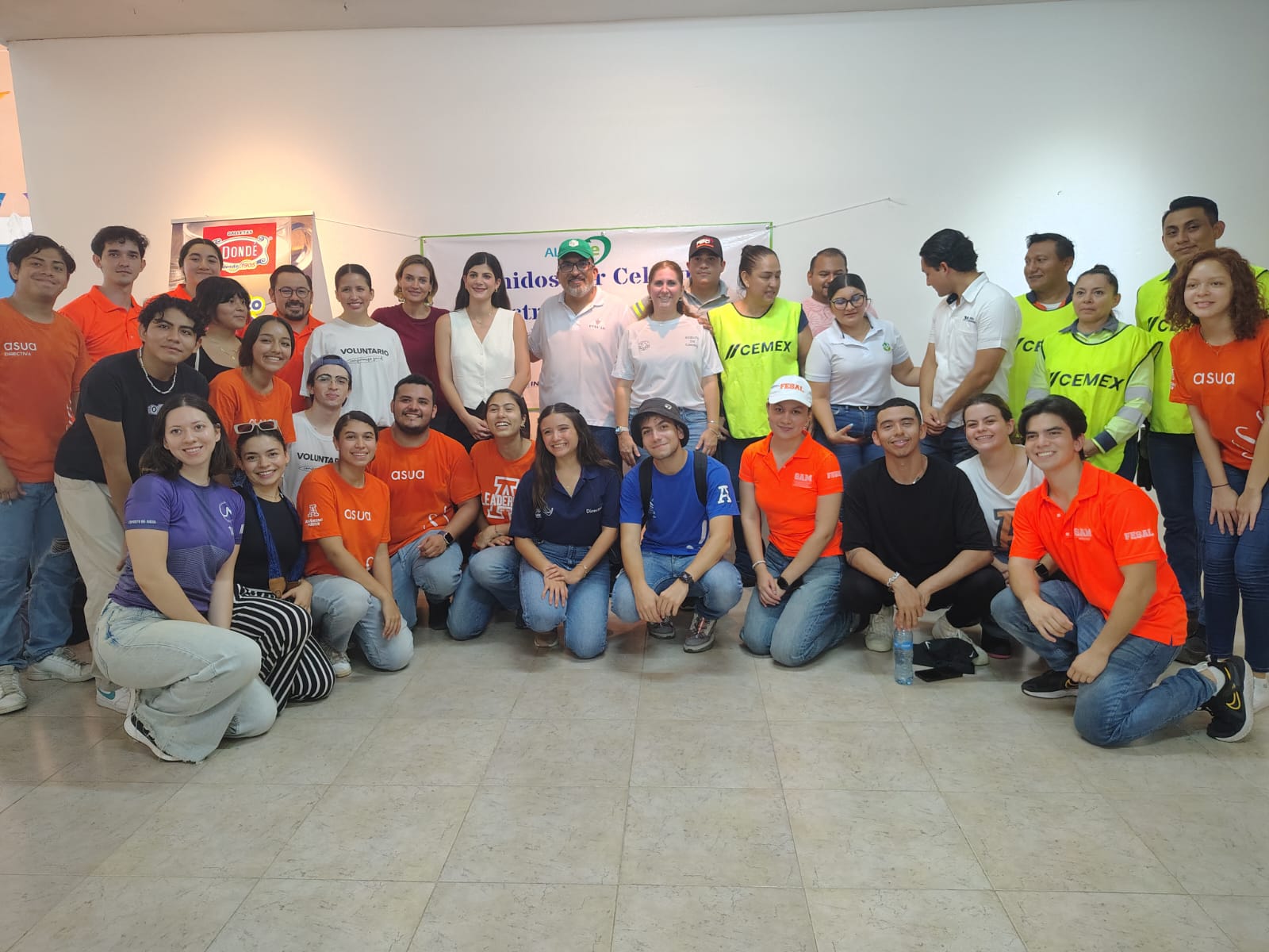 CONTINÚA LLEGANDO LA AYUDA A LOS DAMNIFICADOS DE CELESTÚN
