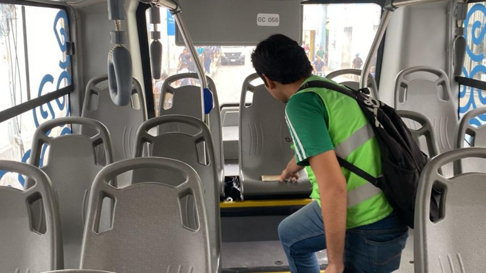 400 historias literarias circulan en transportes Va y Ven.