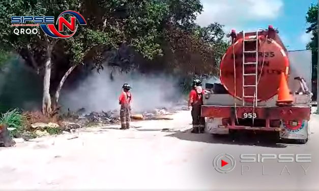 BOMBEROS ATIENDEN INCENDIO URBANO